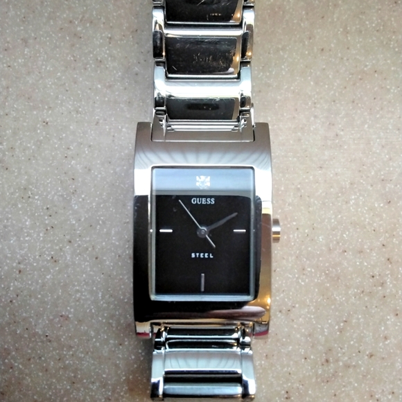 GUESS Ladies Watch, LIKE NEW - Picture 1 of 6